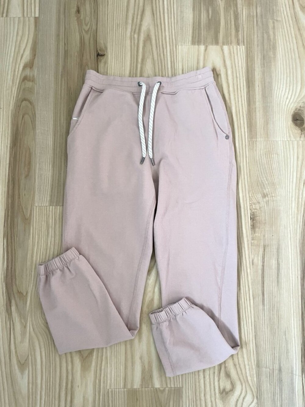 VUORI Lounge Pant Joggers Workout Gym Athleisure Pink Women's size XS
